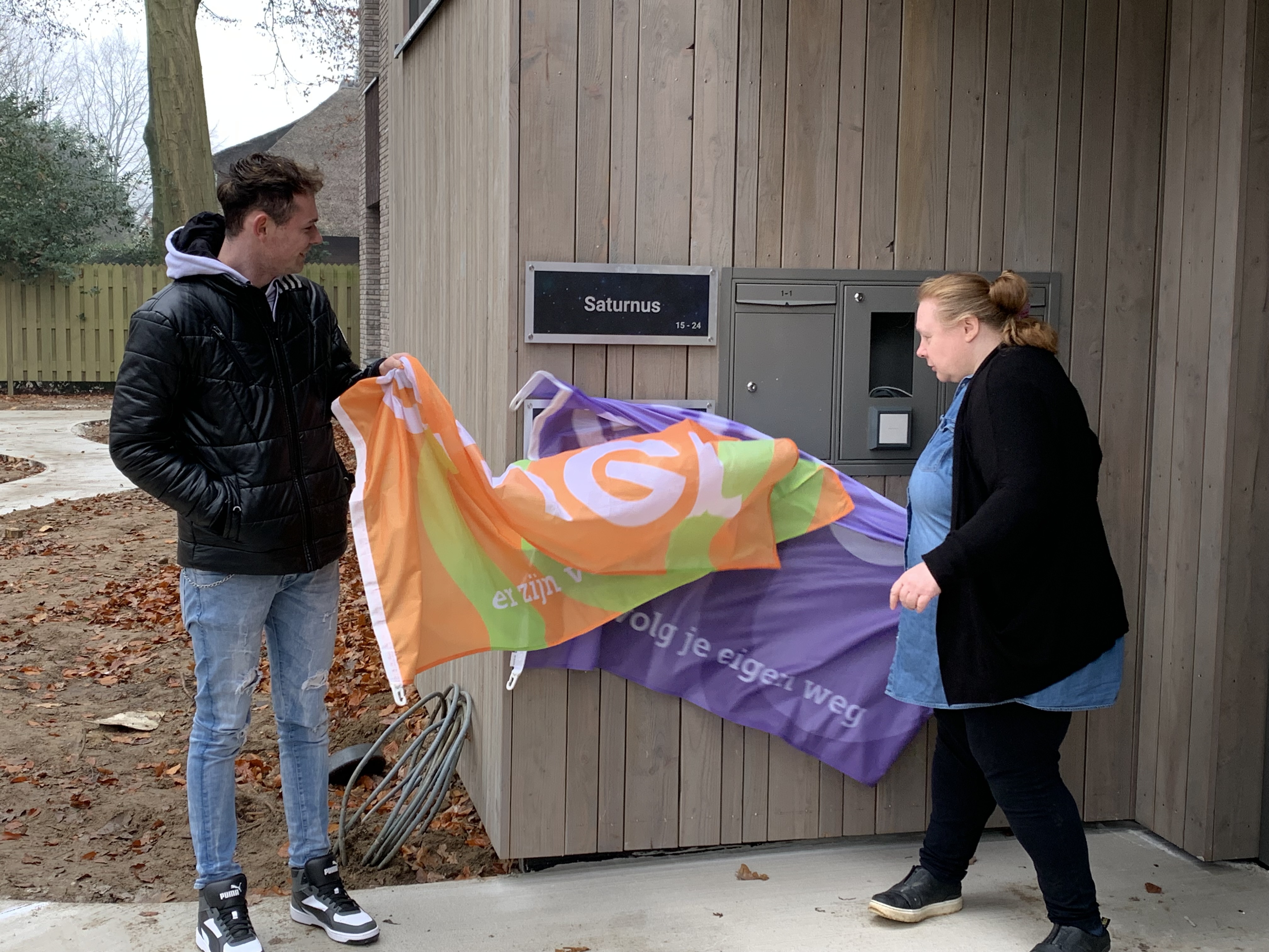 Bewoners Michael en Annelies openen officieel eerste bouwfase Elver in Arnhem-Noord