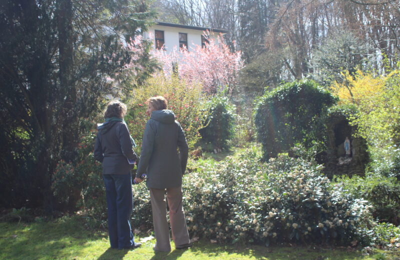 Klooster Nazareth rondleiding buiten 2